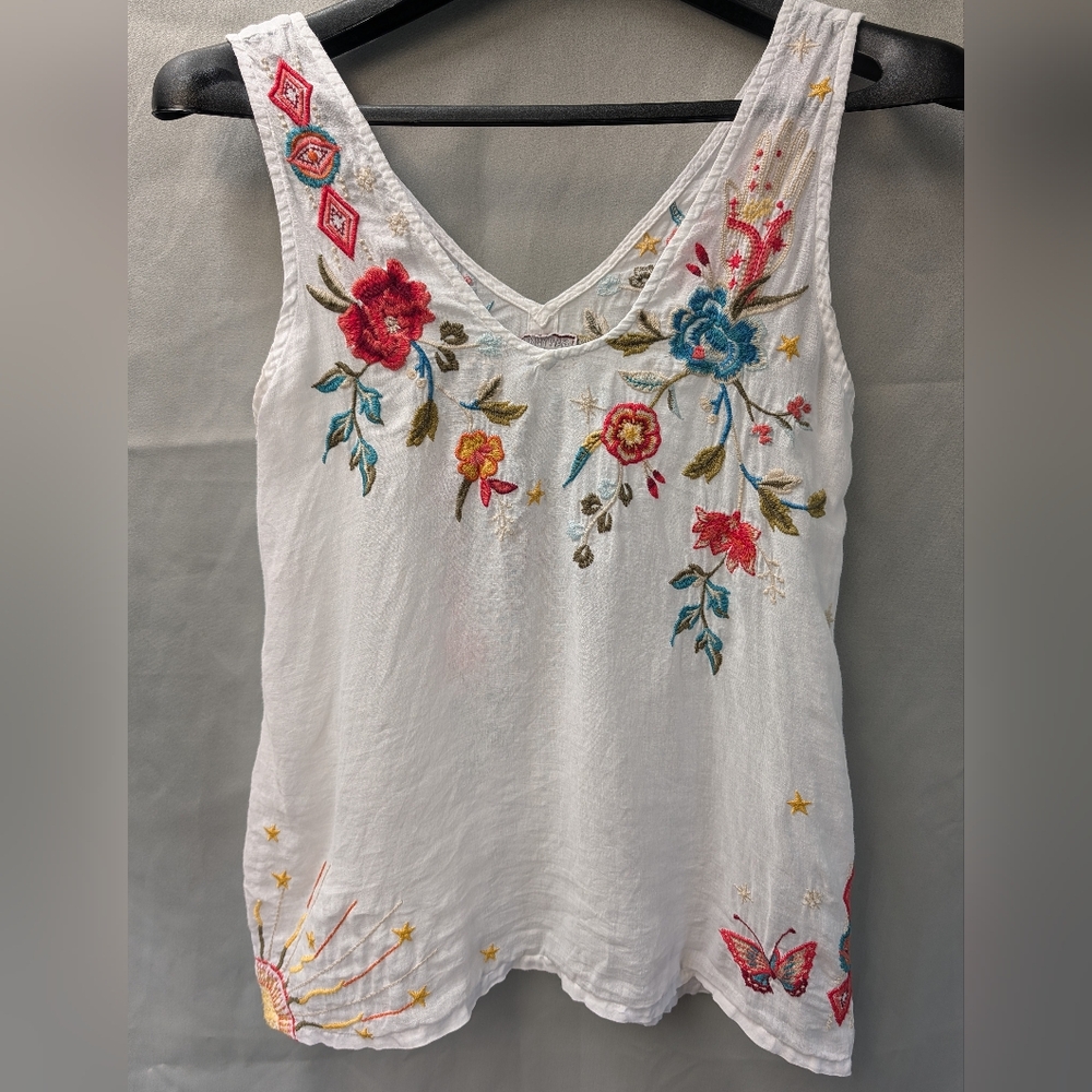 Johnny Was White Embroidered Floral Tank Top with Multicolor Accents